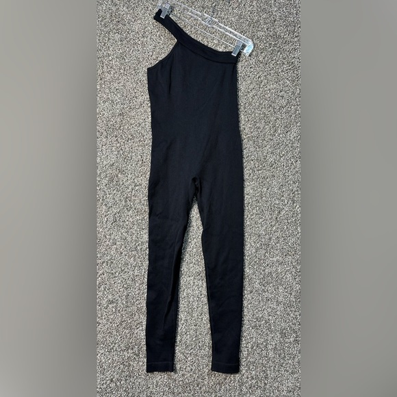 NWOT Seamless One Piece Single Shoulder Bodysuit Size Medium or Small - Picture 3 of 5